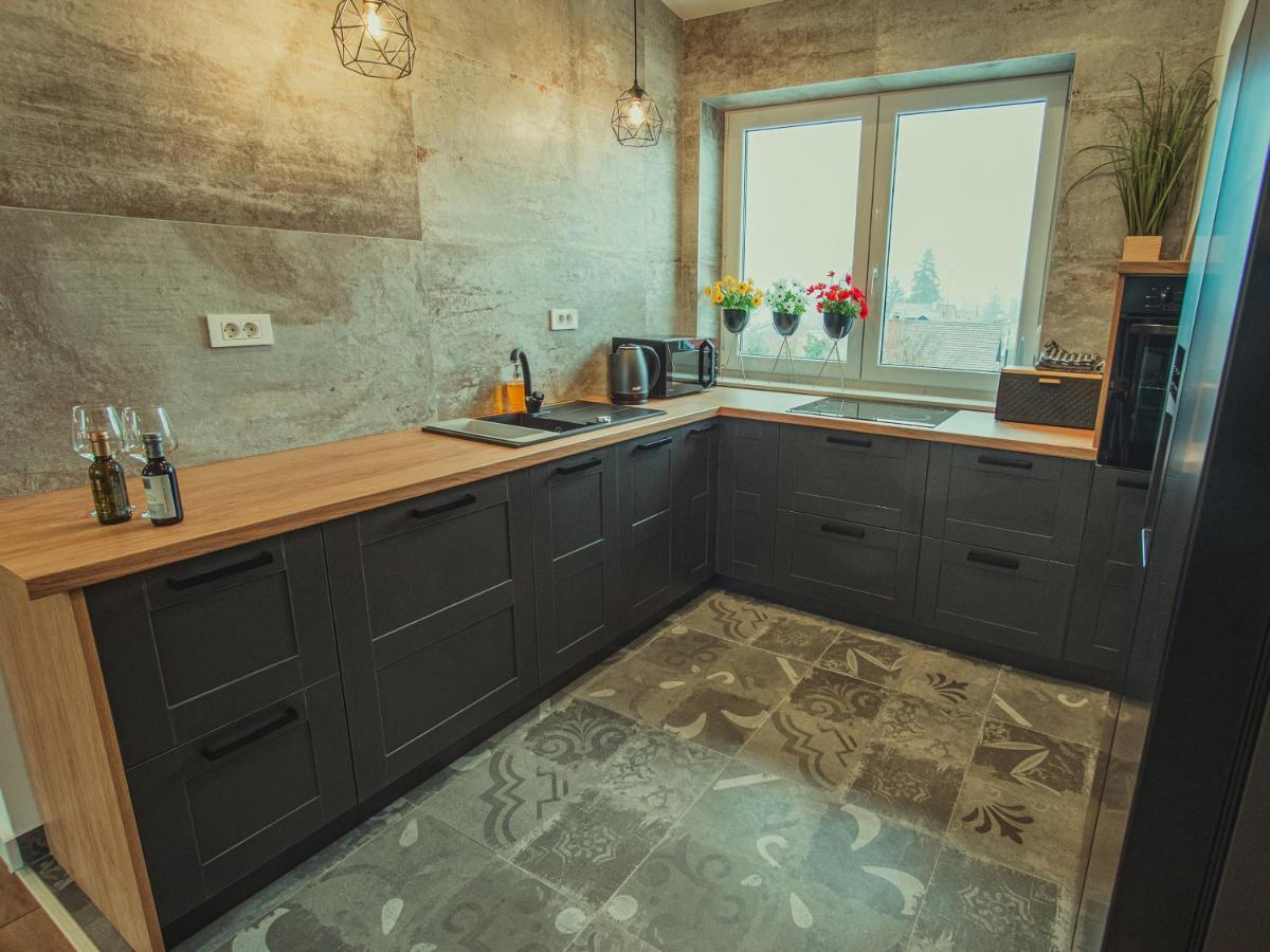 Apartmani Infinity Osijek Exterior photo