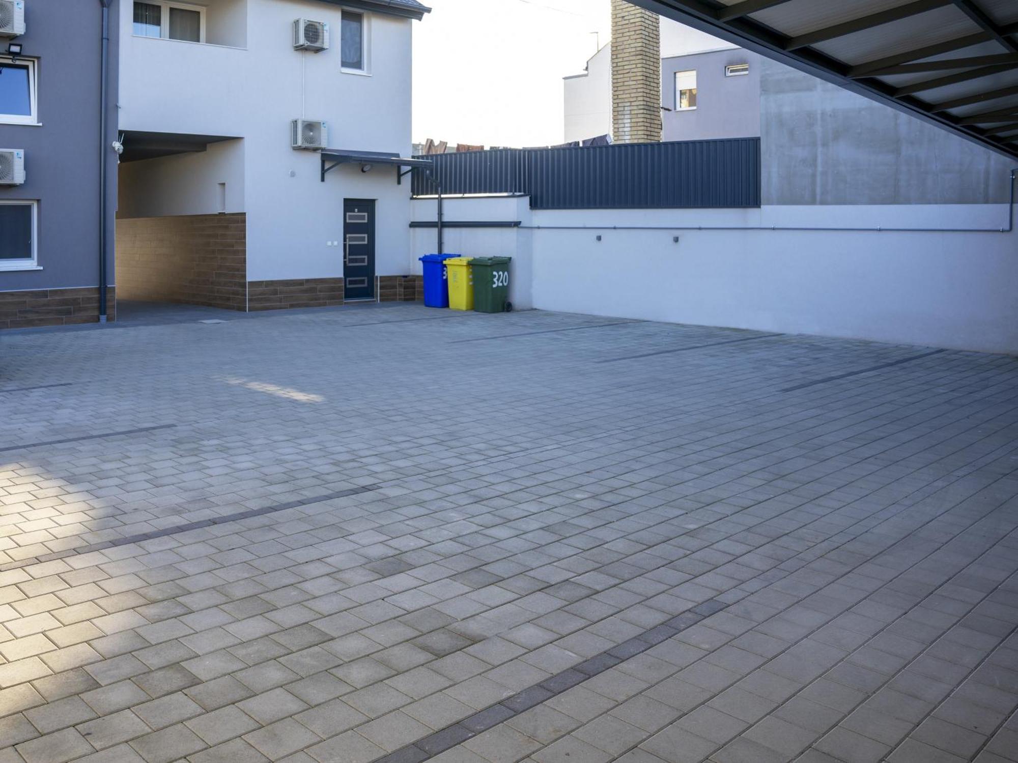 Apartmani Infinity Osijek Exterior photo